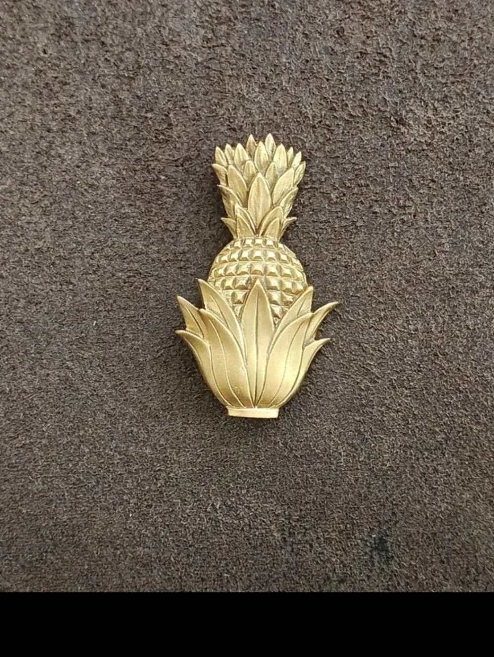 1980s Vintage Signed EI Gold Tone Pineapple Brooch